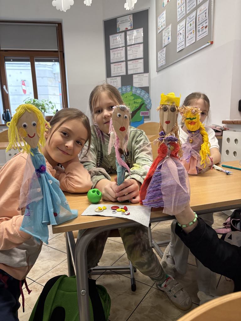 Zabawa w teatr w klasie II